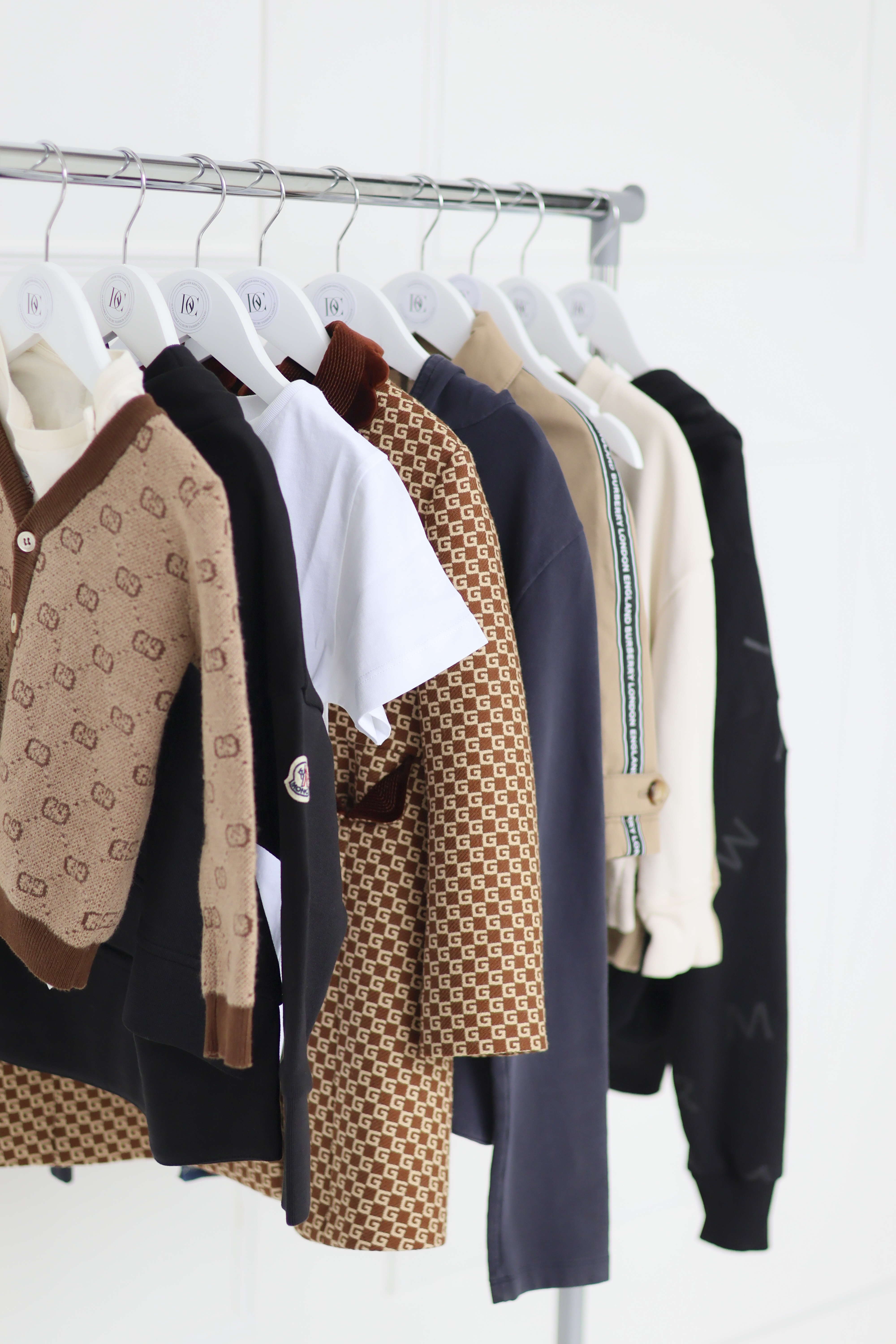 1. CHOOSE & RESERVE-alt